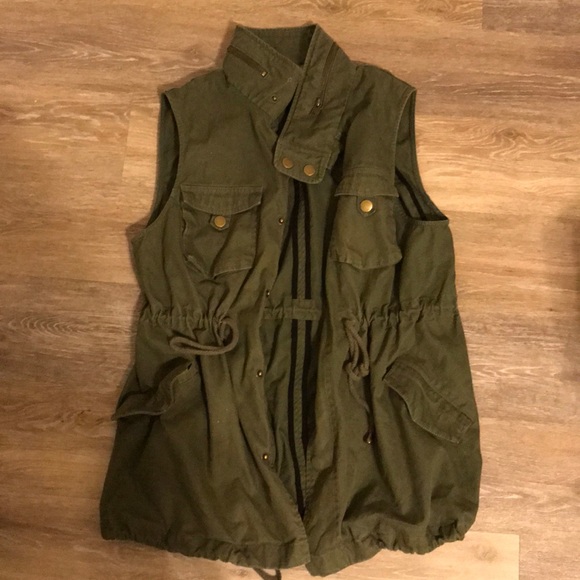 Pleione Cotton Twill Military Vest - Picture 1 of 4